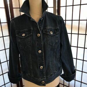 Chico Jean Jacket, Size 1 (equal to M/8) but wears well even as a 12.